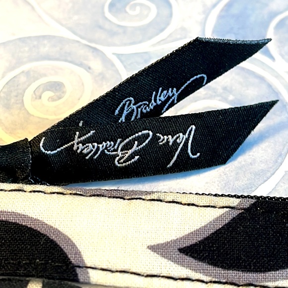 Vera Bradley Zip ID Wallet in Night and Day - Picture 4 of 6